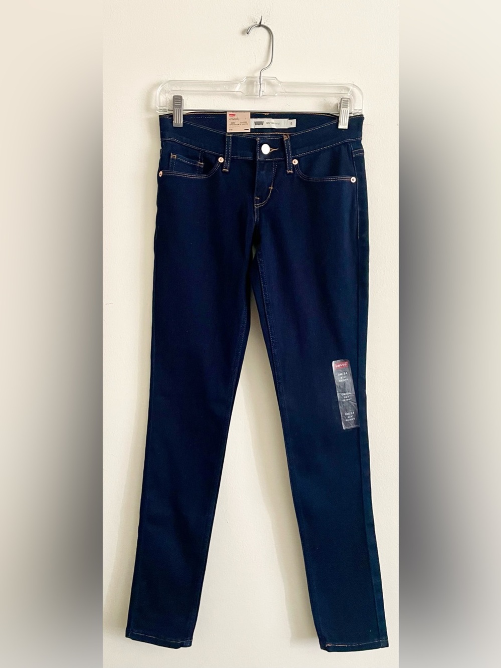 🦚 NWT Levi's Dark Blue Women's Skinny  Jeans 🦚